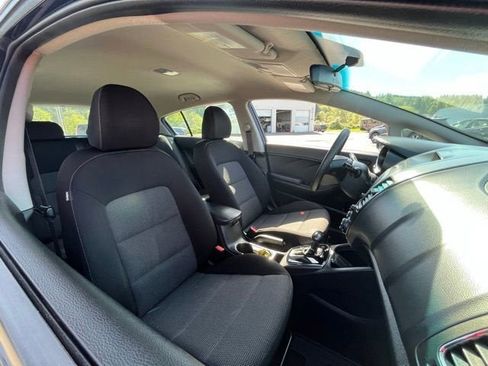Used 2017 Kia Forte LX w/ LX Popular Plus Package FWD image 14