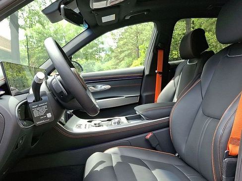 New 2026 Genesis GV70 2.5T Sport Prestige AWD/4WD image 15
