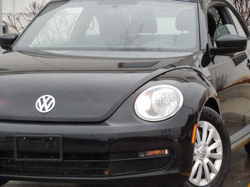 Used 2012 Volkswagen Beetle 2.5 image 4