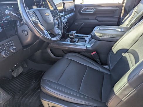 Used 2022 Chevrolet Silverado 1500 LTZ w/ Z71 Off-Road Package image 7