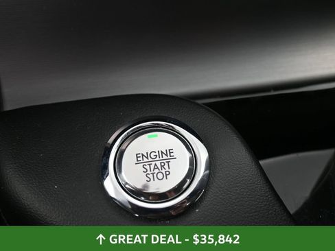 Used 2023 Lincoln Aviator AWD image 40