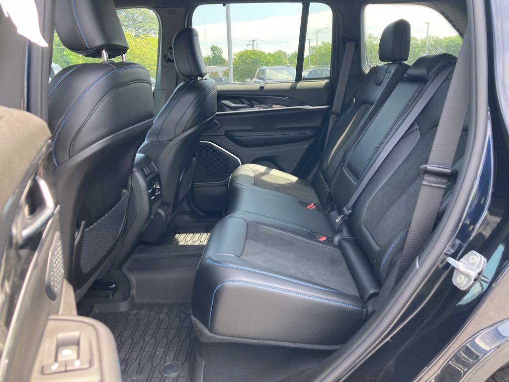 New 2024 Jeep Grand Cherokee Trailhawk w/ Luxury Tech Group III AWD/4WD image 22