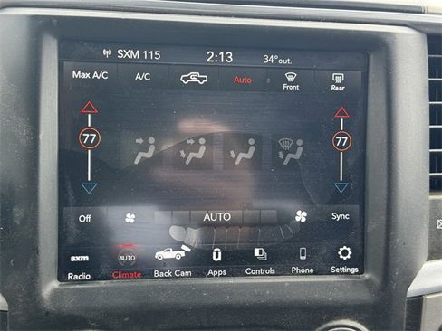 Used 2018 RAM 2500 SLT w/ Luxury Group image 29