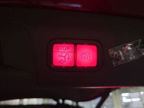 Used 2025 Mercedes-Benz GLS 63 AMG 4MATIC image 14