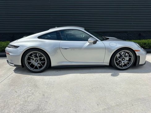 Certified 2026 Porsche 911 GT3 w/ Lightweight Package In Black RWD image 11