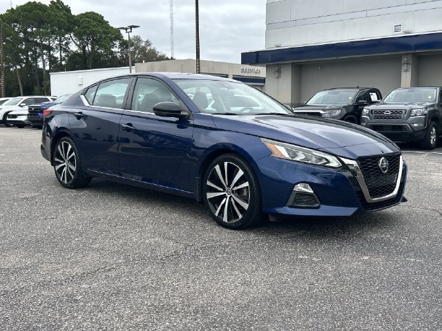 Used 2020 Nissan Altima 2.5 SR w/ Premium Package FWD image 8
