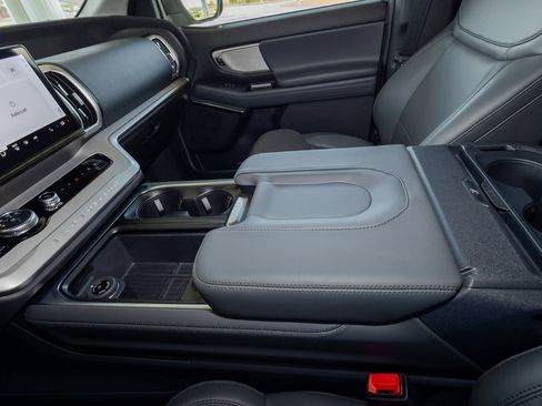 New 2026 Ford Expedition Max Active RWD image 16