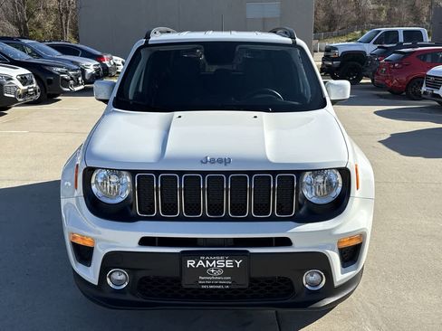 Used 2020 Jeep Renegade Latitude w/ Cold Weather Group image 9