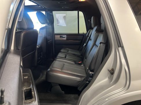 Used 2016 Ford Expedition Limited w/ Equipment Group 301A AWD/4WD image 24