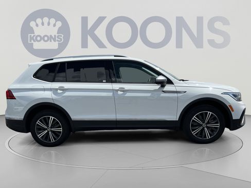 Used 2024 Volkswagen Tiguan Wolfsburg Edition AWD/4WD image 8