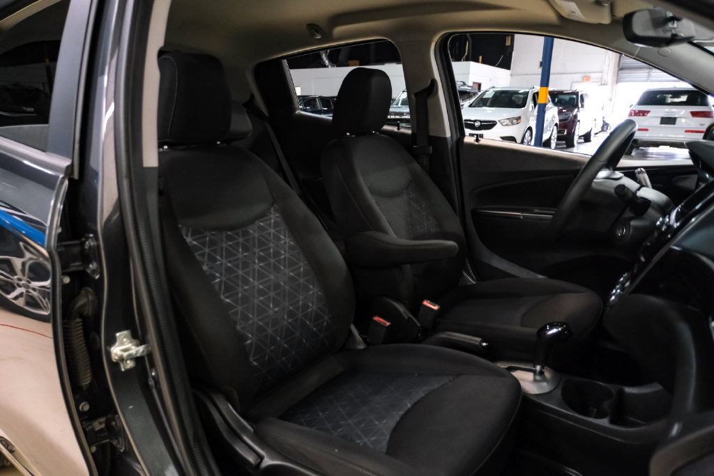 Used 2022 Chevrolet Spark LT FWD image 33
