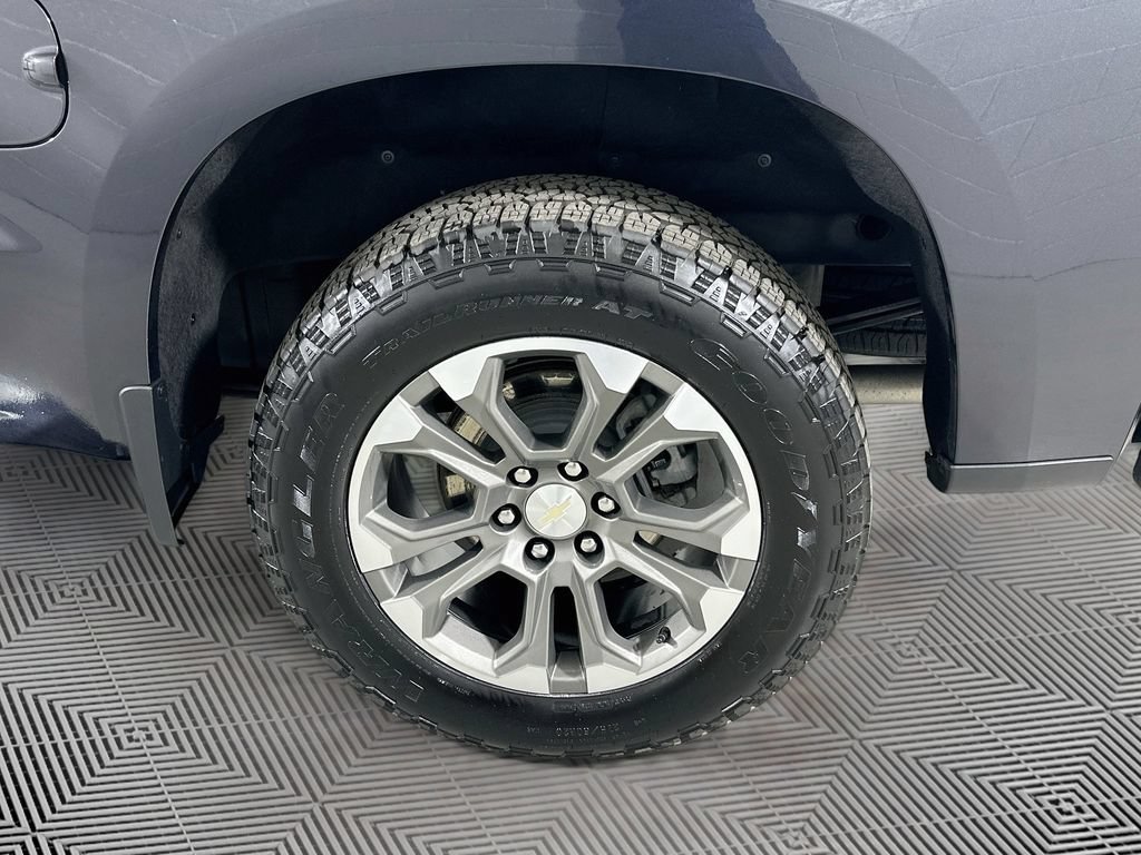 Used 2024 Chevrolet Silverado 1500 High Country AWD/4WD image 26