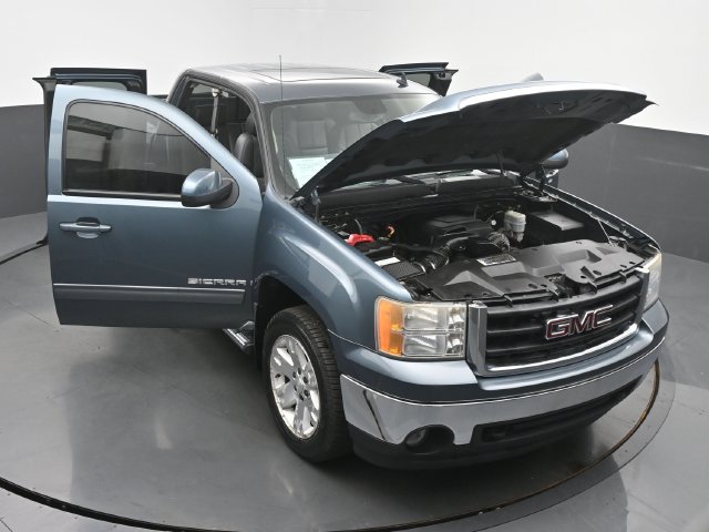 Used 2008 GMC Sierra 1500 SLT w/ SLT Preferred Package AWD/4WD image 60