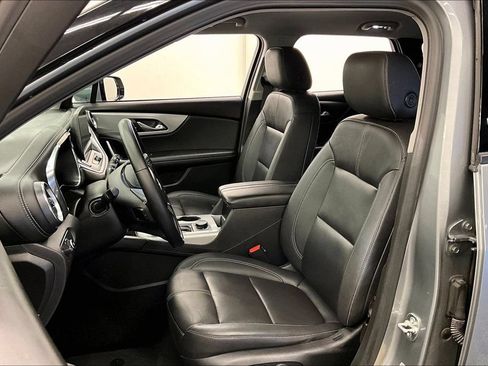 Used 2024 Chevrolet Blazer LT FWD image 21