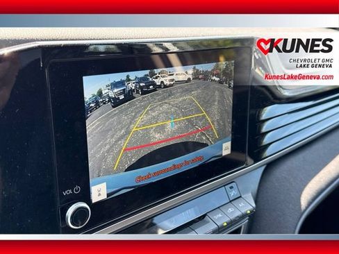 Used 2025 Toyota Camry LE FWD image 19