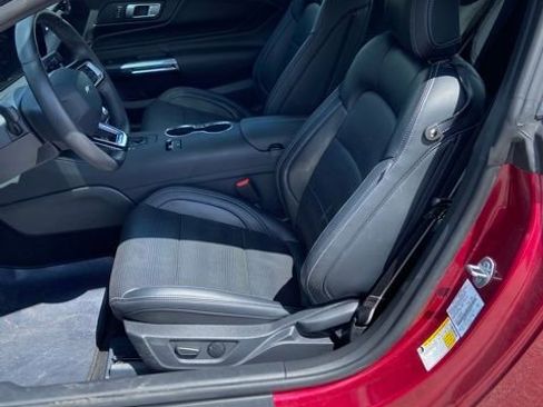 Used 2025 Ford Mustang Premium RWD image 5