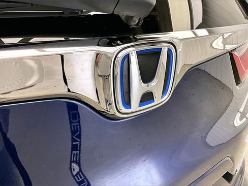 Used 2020 Honda CR-V Touring image 32