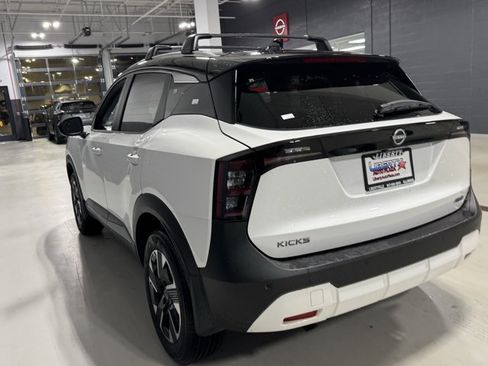 New 2026 Nissan Kicks SV w/ Cold Weather Package AWD/4WD image 20