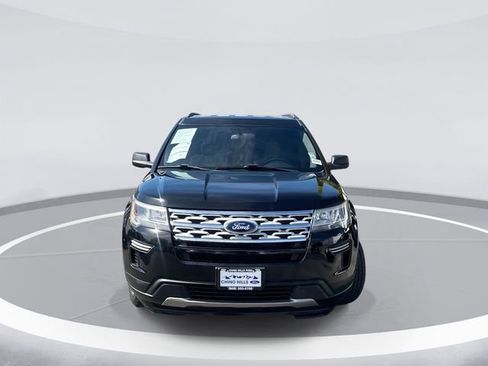 Certified 2019 Ford Explorer XLT image 2