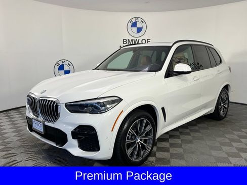 Used 2022 BMW X5 xDrive40i w/ M Sport Package AWD/4WD image 3