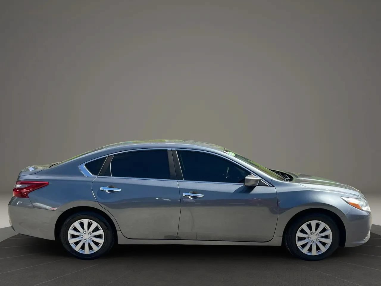 Used 2018 Nissan Altima 2.5 S FWD image 8