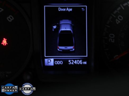 Used 2022 Toyota Tacoma SR image 24