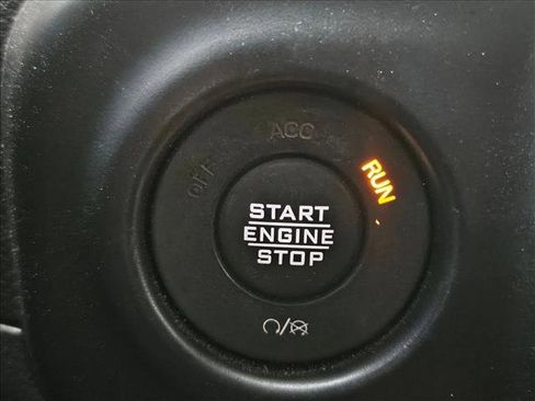 Used 2020 Jeep Wrangler Unlimited Sport image 15