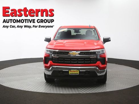 Used 2022 Chevrolet Silverado 1500 LT AWD/4WD image 60