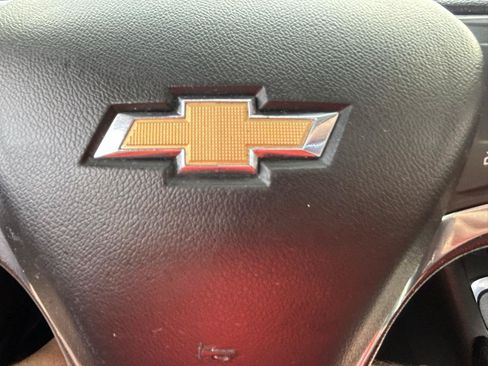 Used 2016 Chevrolet Malibu LT FWD image 21