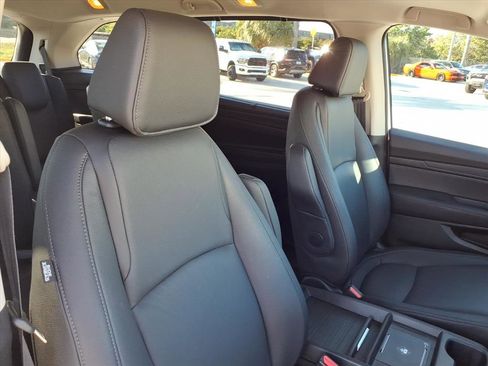 Certified 2025 Honda Odyssey EX-L image 24