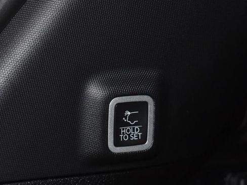 New 2025 Jeep Grand Cherokee Limited w/ Trailer Tow Package image 32