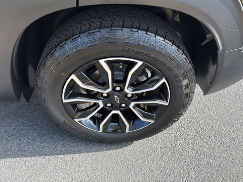 Used 2025 Chevrolet TrailBlazer ACTIV w/ Convenience Package image 32