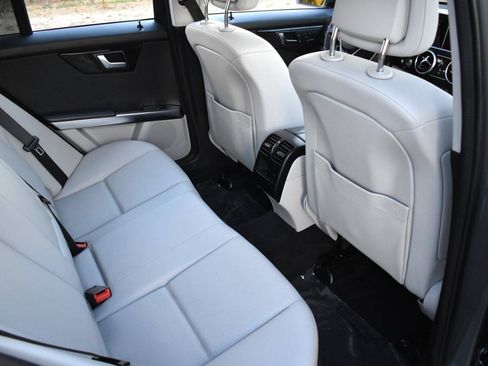 Used 2014 Mercedes-Benz GLK 350 4MATIC image 42