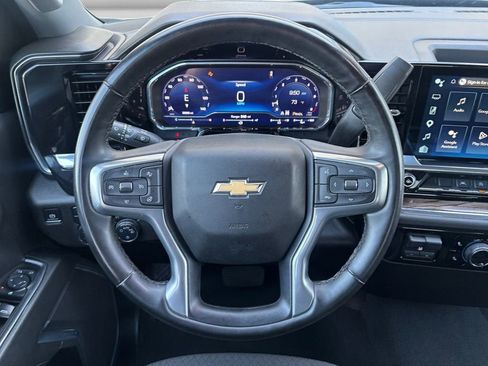 Used 2025 Chevrolet Silverado 1500 LT AWD/4WD image 12