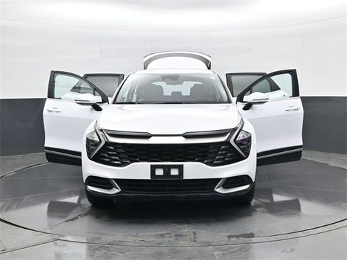 Used 2024 Kia Sportage EX image 31