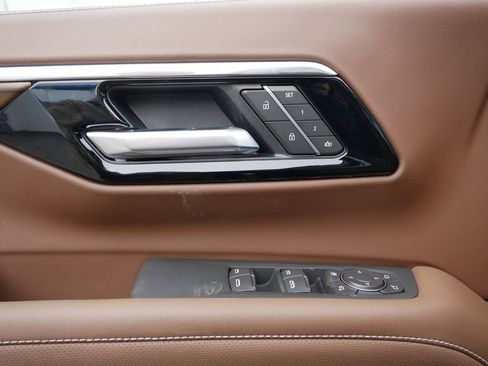 New 2026 Chevrolet Tahoe High Country AWD/4WD image 16