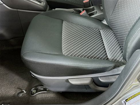 Used 2023 Nissan Versa S w/ Trunk Package image 23