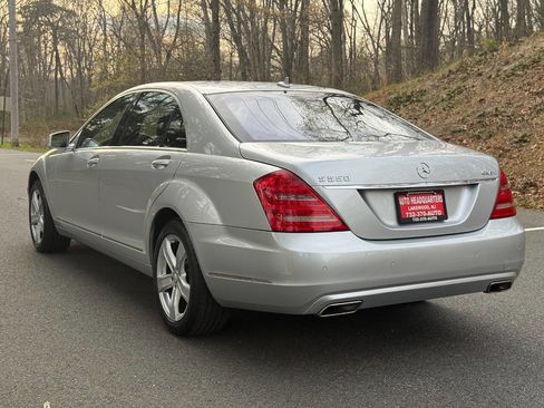 Used 2010 Mercedes-Benz S 550 4MATIC image 9