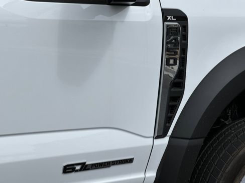 New 2024 Ford F450 XL image 30