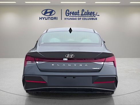 New 2026 Hyundai Elantra Limited FWD image 4