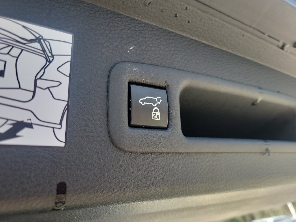Used 2021 Toyota Sienna XLE FWD image 36