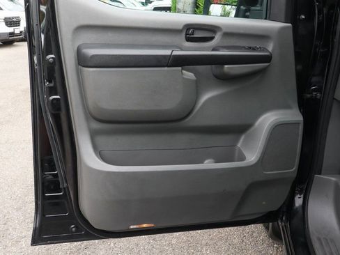 Used 2020 Nissan NV 3500 SL RWD image 18