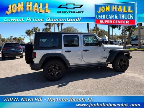 Used 2022 Jeep Wrangler Unlimited Sport image 14
