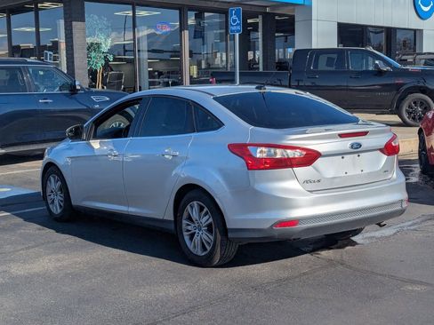 Used 2012 Ford Focus SEL image 7