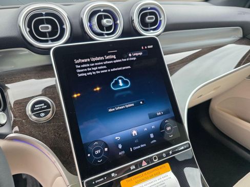 New 2026 Mercedes-Benz GLC 300 4MATIC image 27
