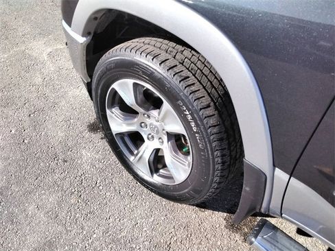 Used 2019 RAM 1500 Laramie image 20