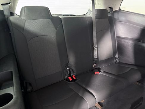 Used 2016 Chevrolet Traverse LT w/ Style and Technology Package FWD image 29