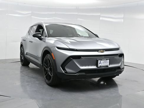 New 2026 Chevrolet Equinox EV LT AWD/4WD image 63