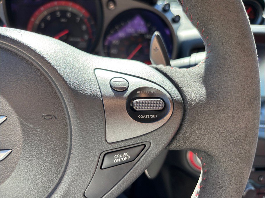 Used 2019 Nissan 370Z NISMO RWD image 23