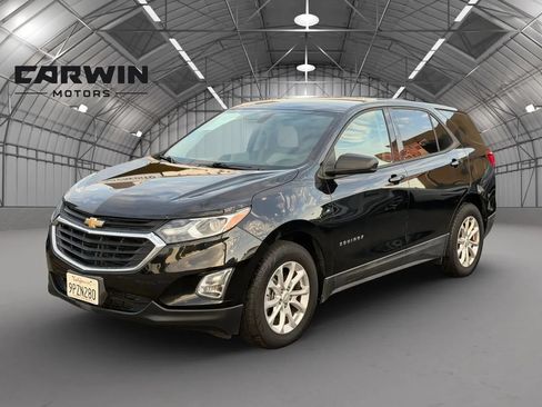 Used 2018 Chevrolet Equinox LS FWD image 1